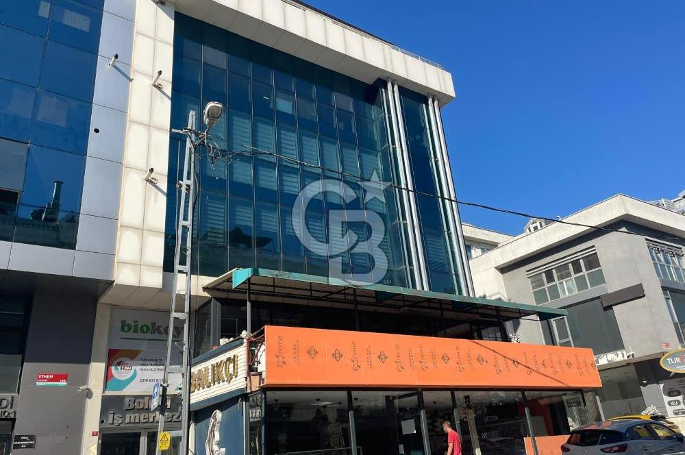 ÇEKMEKÖY MİMARSİNAN ÇAVUŞBAŞI CADDE CEPHELİ SATILIK OFİS