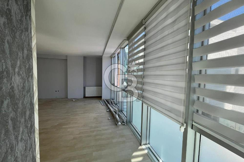 ÇEKMEKÖY MİMARSİNAN ÇAVUŞBAŞI CADDE CEPHELİ SATILIK OFİS