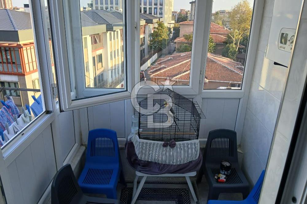 Zeytinburnu,belediye yakını,3. kat,2+1