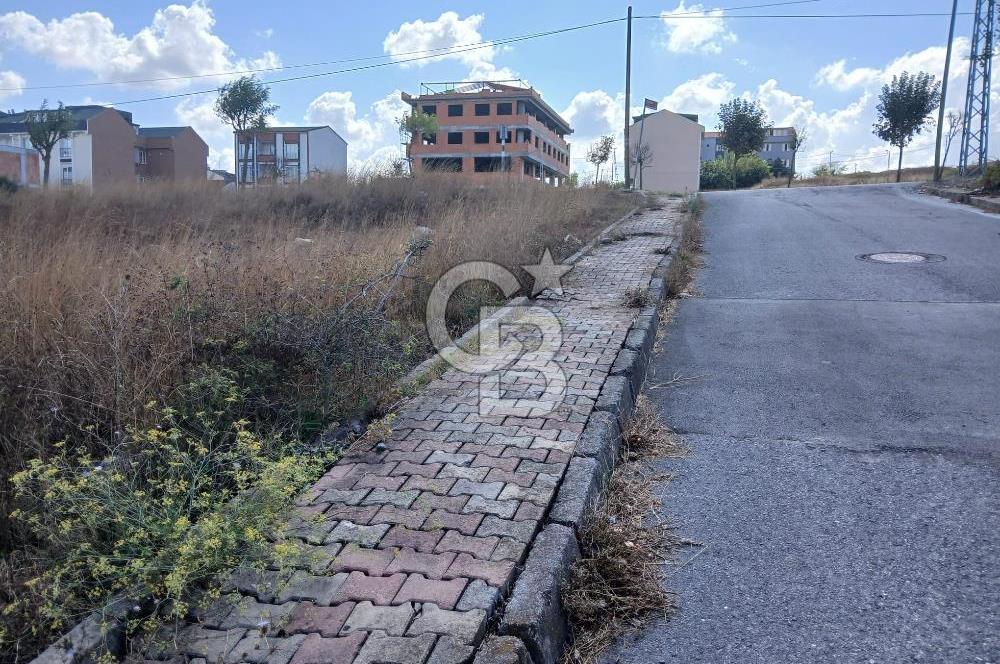 İstanbul,Arnavutköy'de konut imarlı arsa