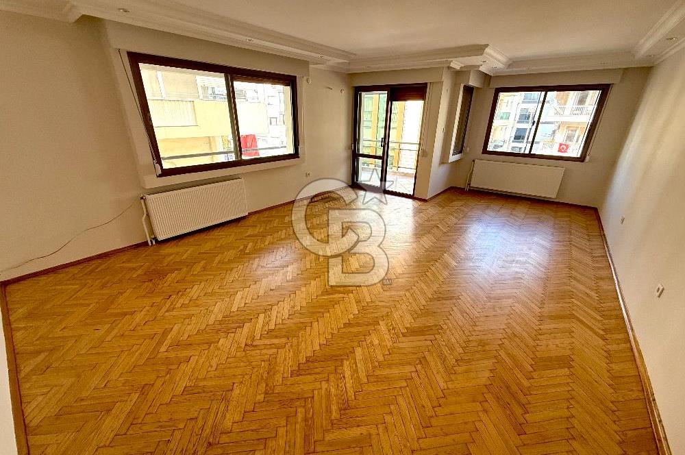 İzmir Karşıyaka Bostanlı Merkezde 3+1 140 m2 Net Kiralık Daire