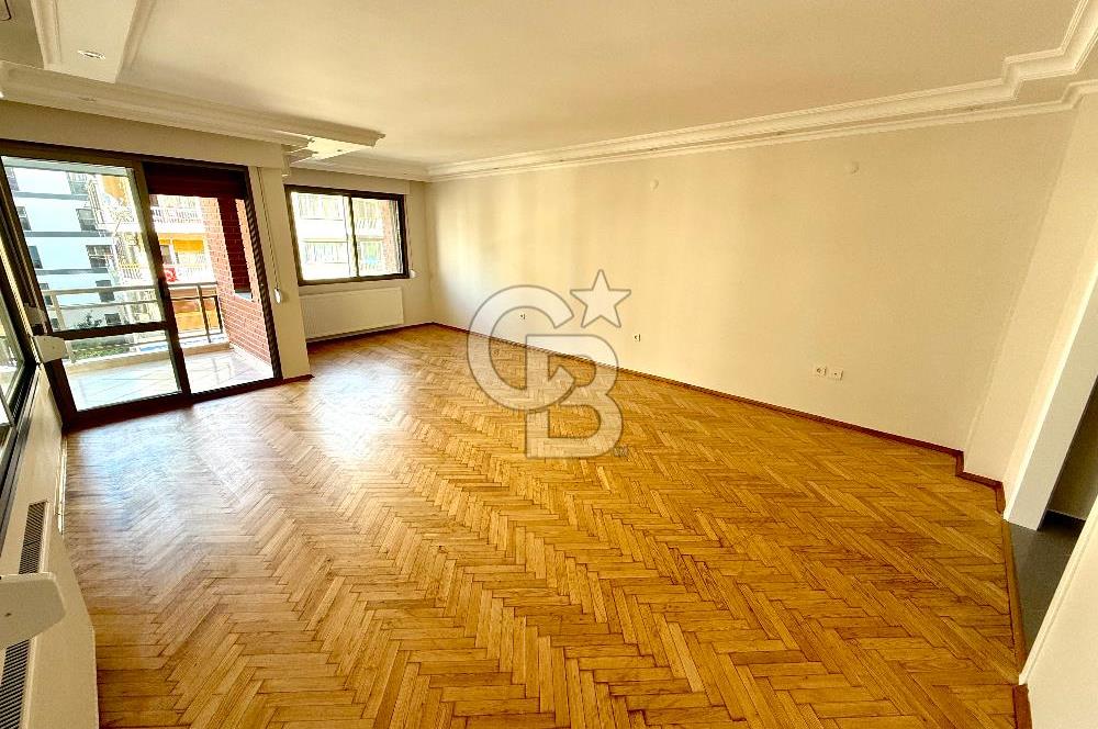 İzmir Karşıyaka Bostanlı Merkezde 3+1 140 m2 Net Kiralık Daire