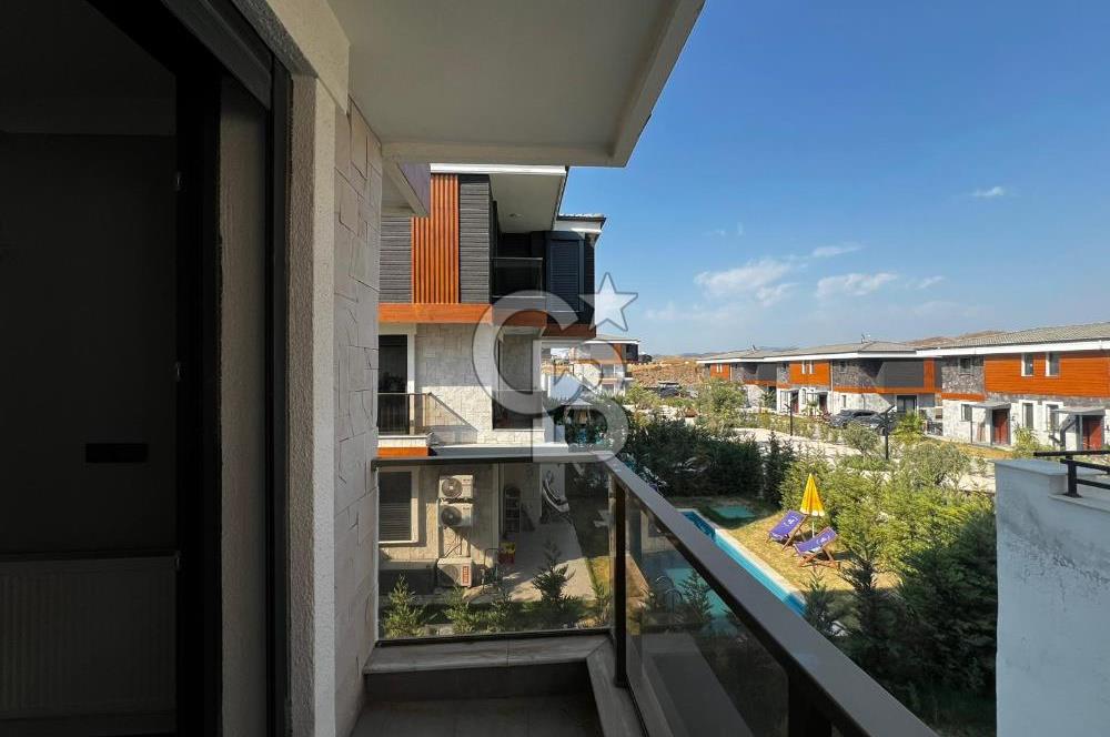 Seferihisar'da Satılık Sıfır 4+1, Geniş, Müstakil Havuzlu Villa