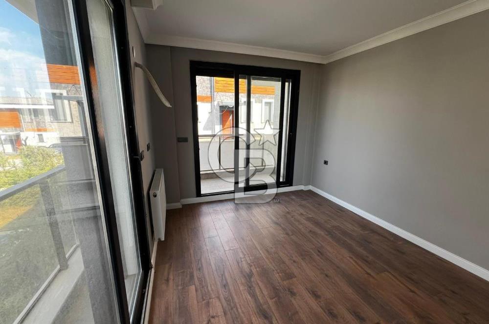 Seferihisar'da Satılık Sıfır 4+1, Geniş, Müstakil Havuzlu Villa