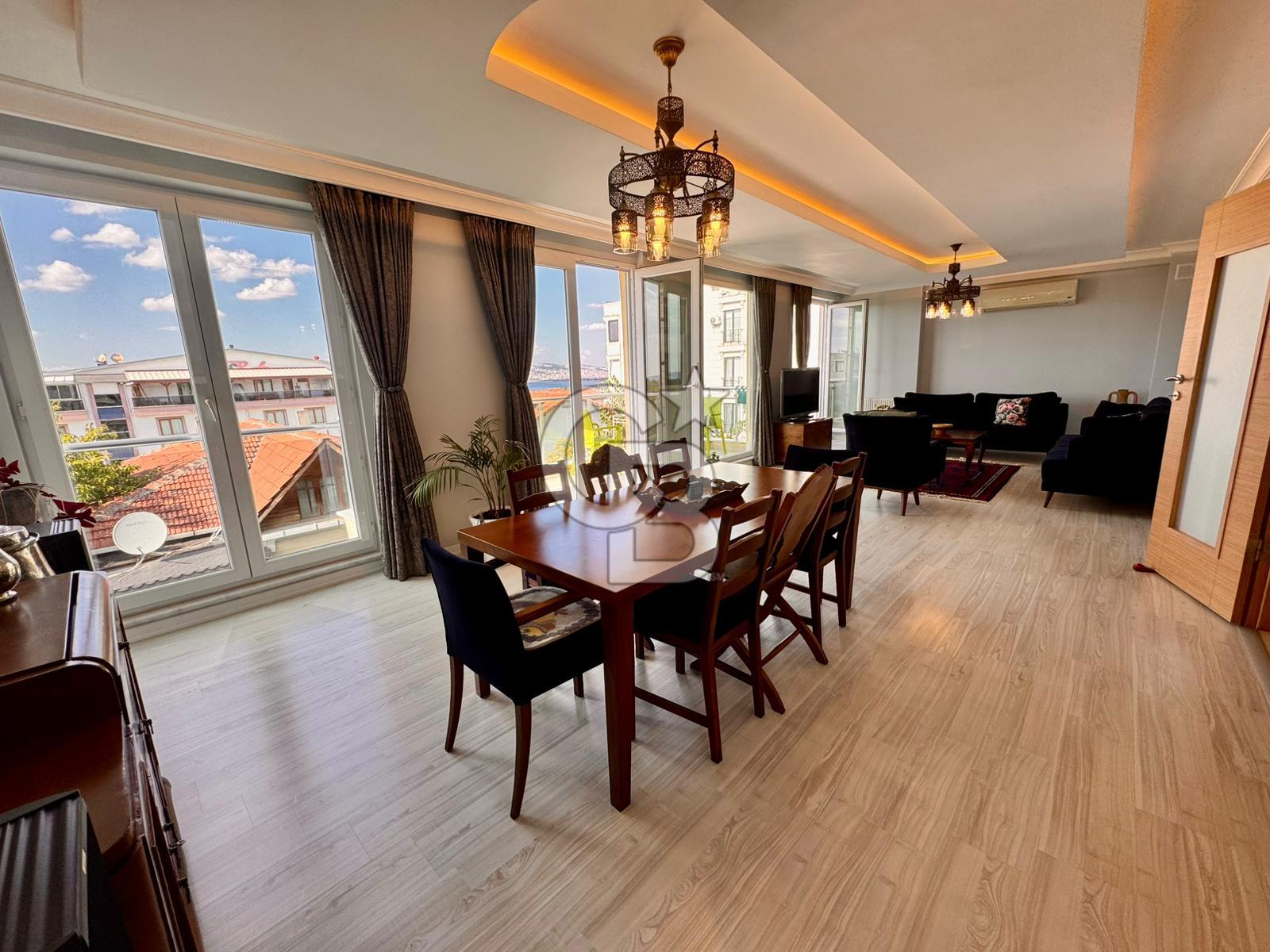 CB ENVOY|Başiskele Barbaros'da Deniz Manzaralı 4+1 Ferah Ara Kat