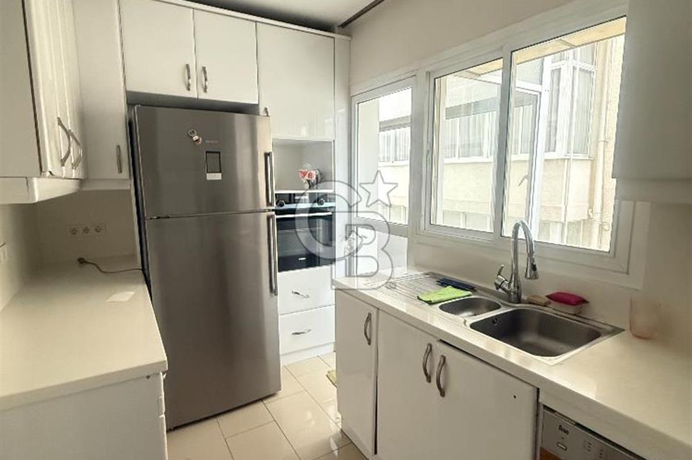 Alsancak Şair Eşref Bulvarı'nda Satılık Ferah 3+1 Daire