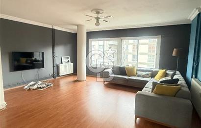 Alsancak Şair Eşref Bulvarı'nda Satılık Ferah 3+1 Daire