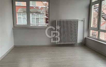 ŞEHRİN MERKEZİ KIZILAY ADAKALE SOKAKTA KİRALIK 3+1 DAİRE