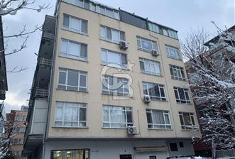 ŞEHRİN MERKEZİ KIZILAY ADAKALE SOKAKTA KİRALIK 3+1 DAİRE