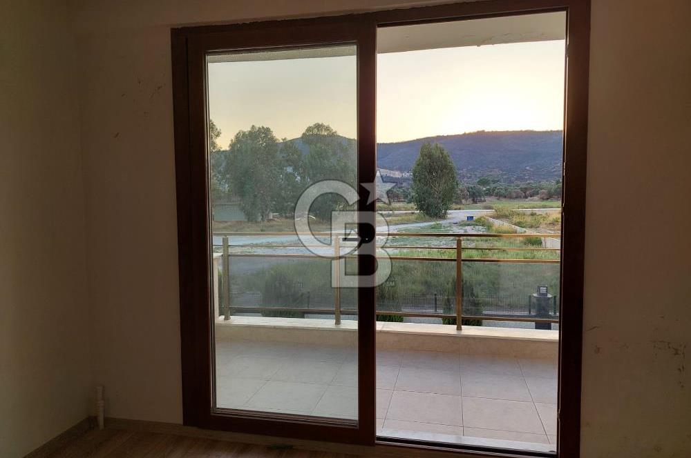 SEFERİHİSAR DOĞANBEY SAHİL SİTESİNDE 1+1 DAİRE