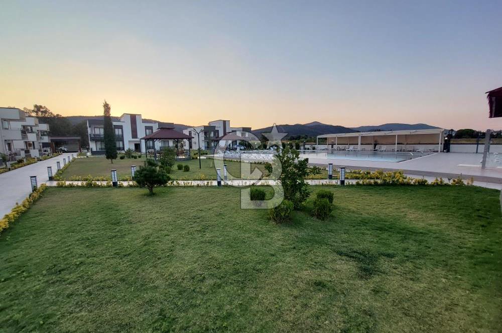 SEFERİHİSAR DOĞANBEY SAHİL SİTESİNDE 1+1 DAİRE
