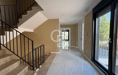 COLDWELL BANKER START'DAN ZEKERİYAKÖY'DE 4+1 VİLLA
