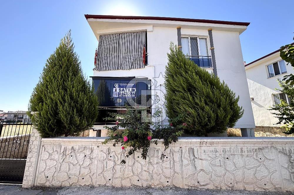 Deliktaş Mahallesinde Satılık 2+1 Satılık Bahçeli Daire