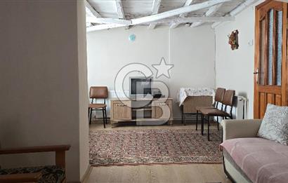 TERMAL AKKÖY KÖYİÇİ'NDE 1.649 m² ARAZİ İÇİNDE YAŞAMAYA HAZIR, BAKIMLI KÖY EVİ!