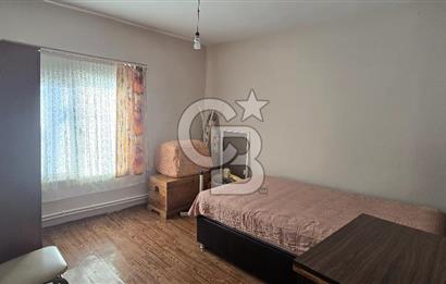 TERMAL AKKÖY KÖYİÇİ'NDE 1.649 m² ARAZİ İÇİNDE YAŞAMAYA HAZIR, BAKIMLI KÖY EVİ!