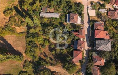 TERMAL AKKÖY KÖYİÇİ'NDE 1.649 m² ARAZİ İÇİNDE YAŞAMAYA HAZIR, BAKIMLI KÖY EVİ!