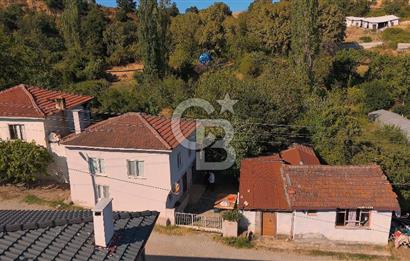TERMAL AKKÖY KÖYİÇİ'NDE 1.649 m² ARAZİ İÇİNDE YAŞAMAYA HAZIR, BAKIMLI KÖY EVİ!