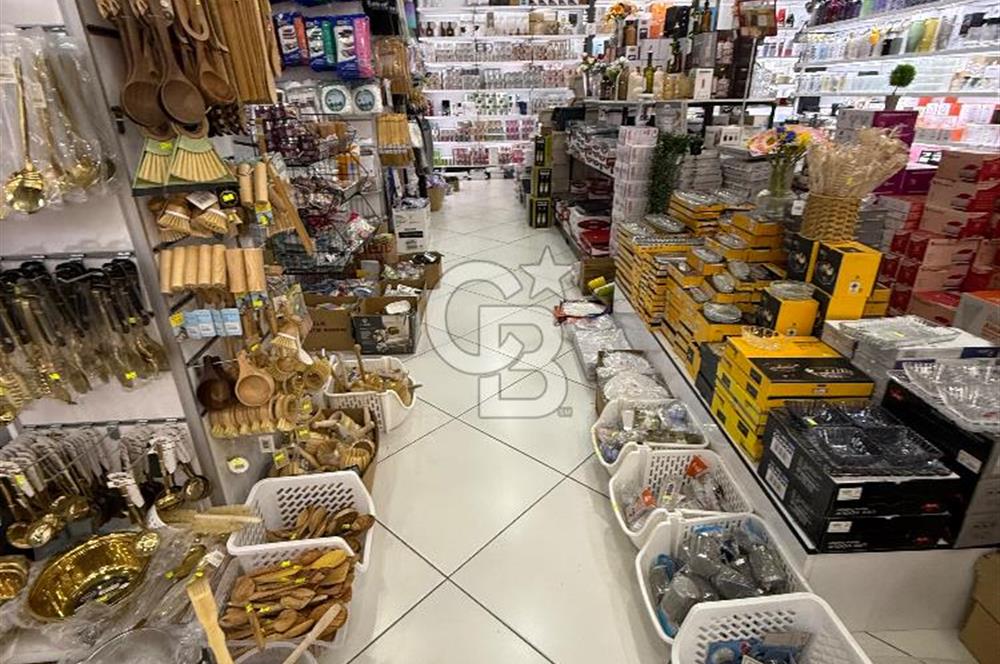 ÇEKMEKÖY TURGUT ÖZAL CADDESİNE 50m SATILIK YATIRIMLIK DÜKKAN