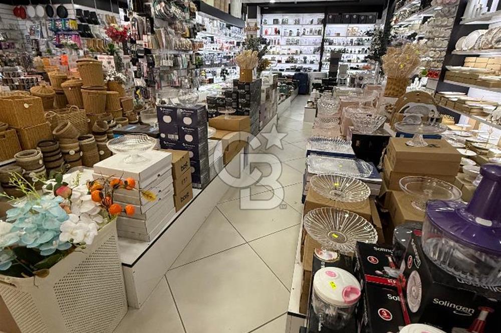 ÇEKMEKÖY TURGUT ÖZAL CADDESİNE 50m SATILIK YATIRIMLIK DÜKKAN