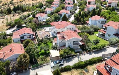 Kemalpaşa Yukarı kızılca Arkent sitesinde Satılık Villa