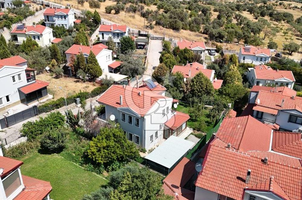 Kemalpaşa Yukarı kızılca Arkent sitesinde Satılık Villa