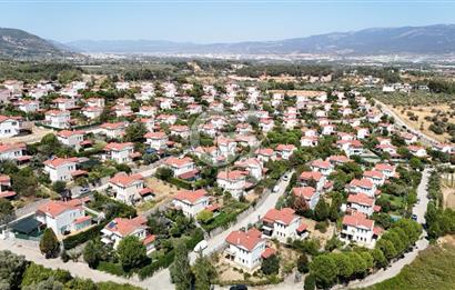 Kemalpaşa Yukarı kızılca Arkent sitesinde Satılık Villa