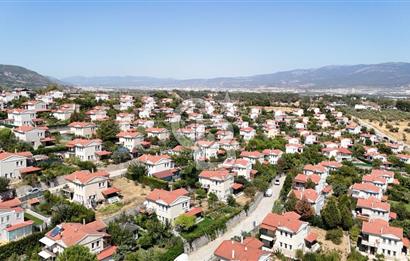 Kemalpaşa Yukarı kızılca Arkent sitesinde Satılık Villa