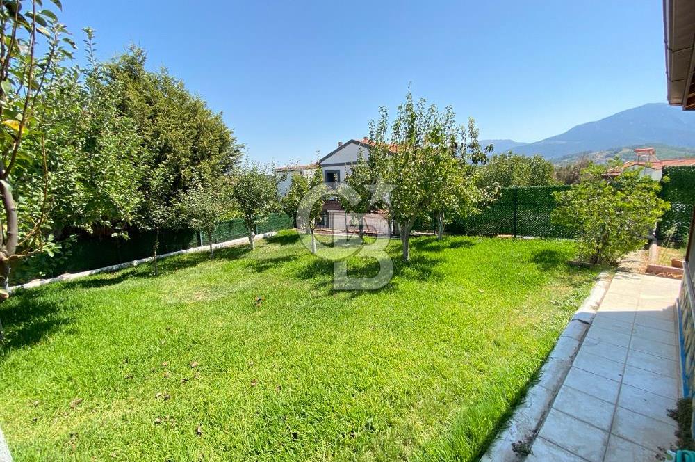 Kemalpaşa Yukarı kızılca Arkent sitesinde Satılık Villa