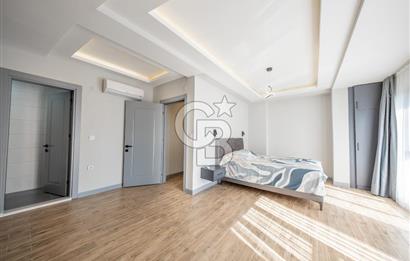 URLA ÇAMLIÇAY'DA DENİZE 50 MT EŞYALI KİRALIK VİLLA