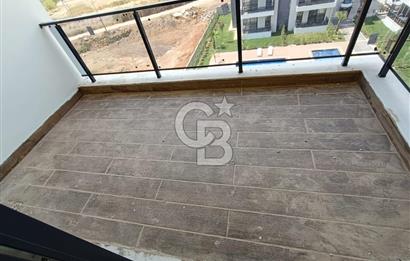 ANTALYA DÖŞEMEALTI SİTE İÇİNDE HAVUZLU ASANSÖRLÜ EBEVEYN BANYOLU 3+1 LÜKS DAİRE