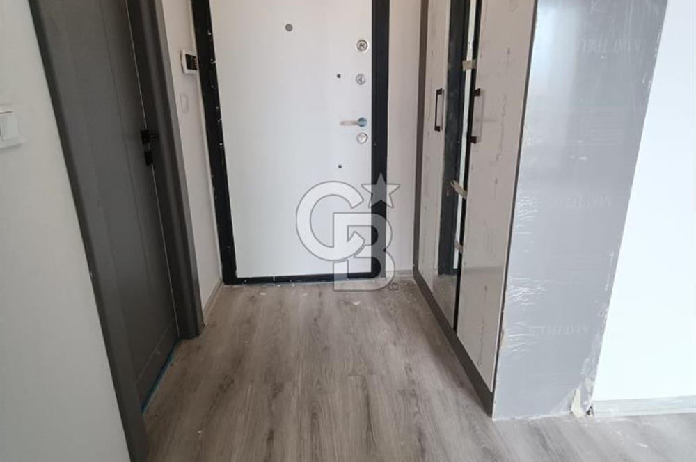 ANTALYA DÖŞEMEALTI SİTE İÇİNDE HAVUZLU ASANSÖRLÜ EBEVEYN BANYOLU 3+1 LÜKS DAİRE