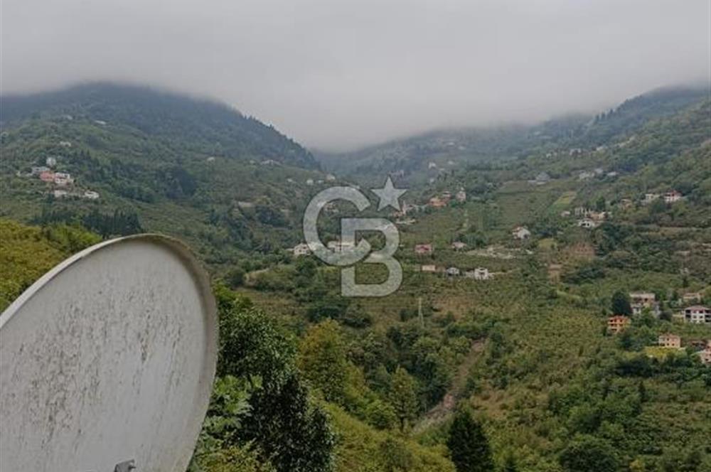 MAÇKA KIRANTAŞ'TA İÇİNDE EV OLAN 6900 M2 "UYGUN" SATILIK ARAZİ