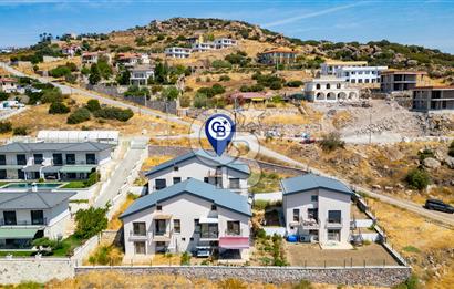 Foça Yenibağarası'nda Satılık 3+1 Loft Villa