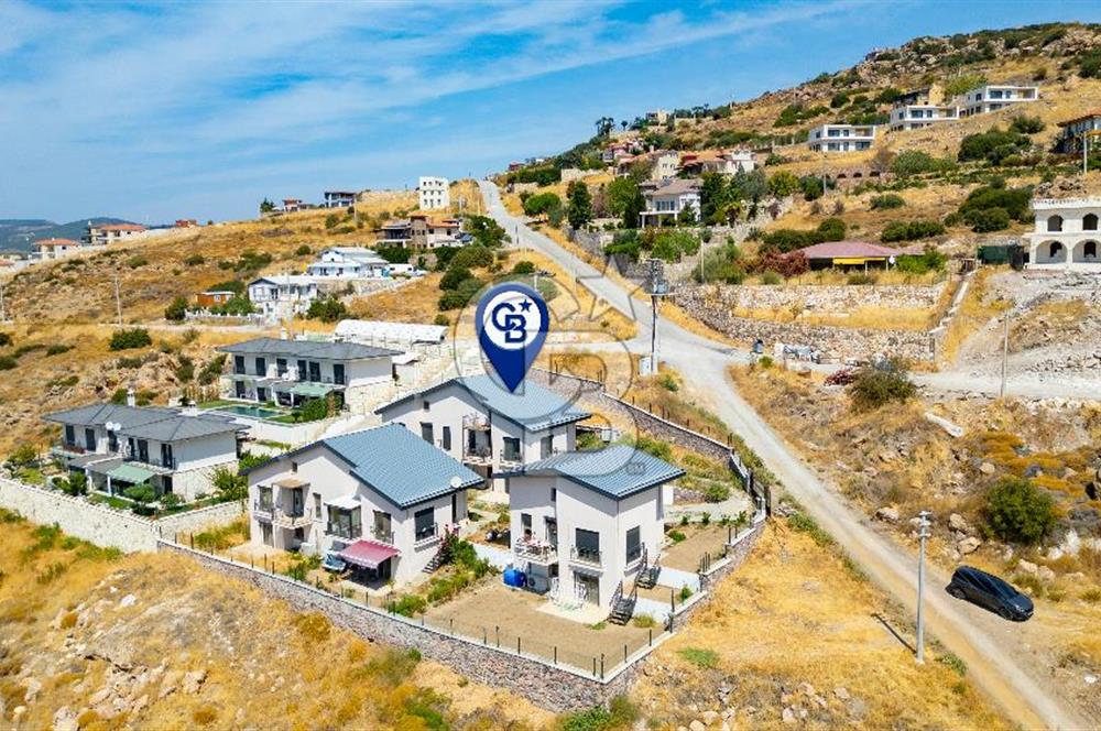 Foça Yenibağarası'nda Satılık 3+1 Loft Villa