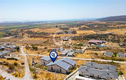 Foça Yenibağarası'nda Satılık 3+1 Loft Villa