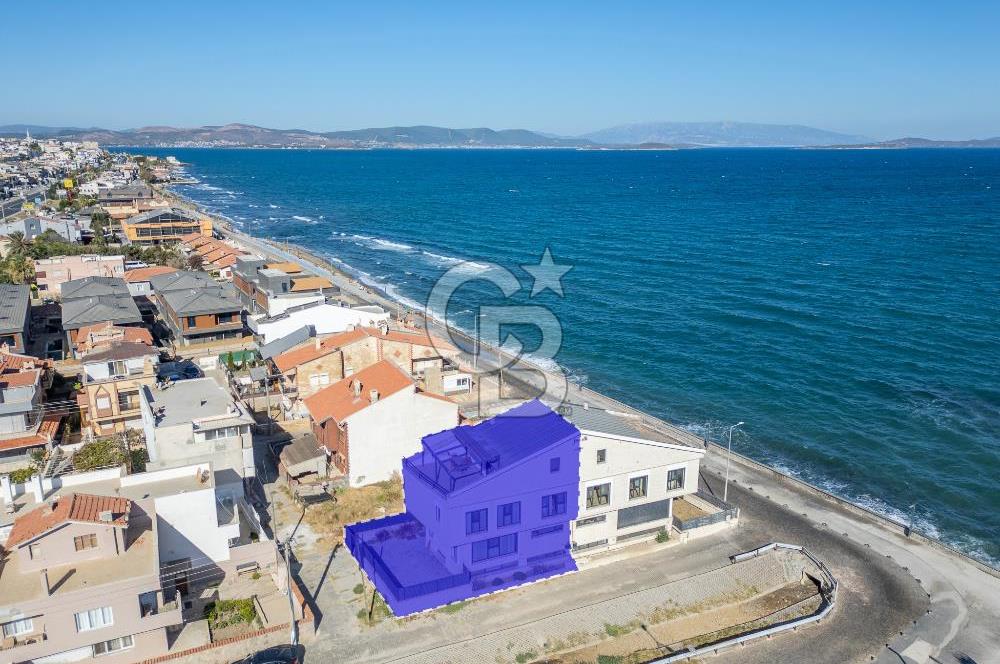 URLA ÇAMLIÇAY'DA DENİZE 50 MT EŞYALI KİRALIK VİLLA