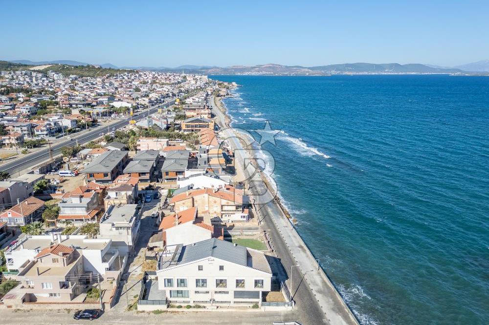 URLA ÇAMLIÇAY'DA DENİZE 50 MT EŞYALI KİRALIK VİLLA