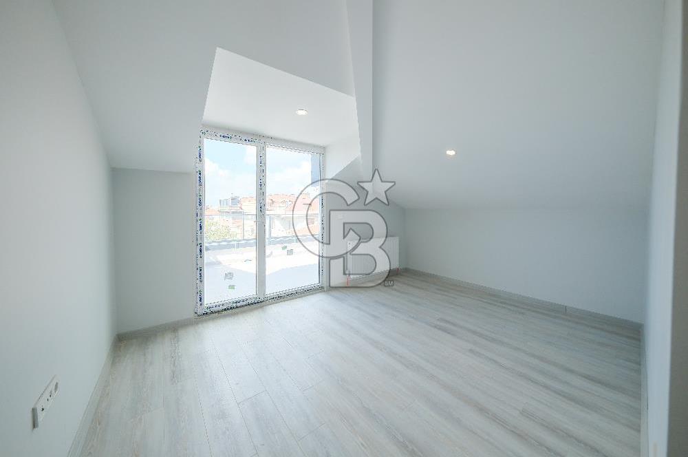 İncirli Meydan Plaza'da Teraslı, Sıfır 4+1 Satılık Daire