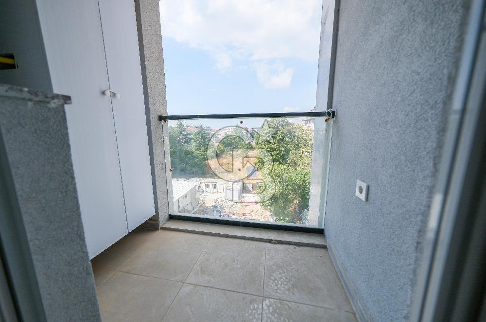 İncirli Meydan Plaza'da Teraslı, Sıfır 4+1 Satılık Daire