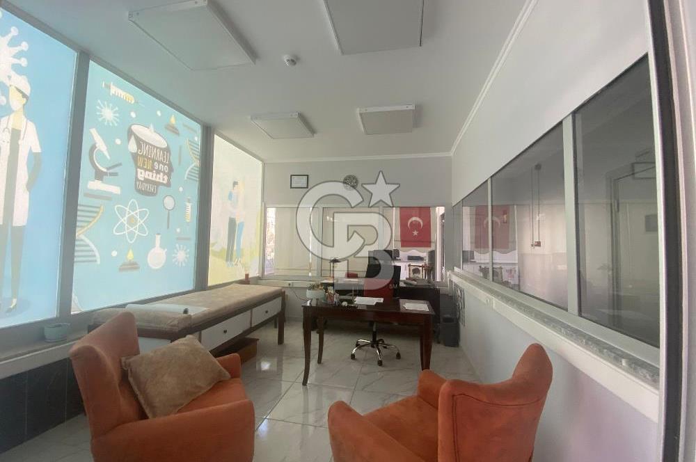 MENEMEN MERKEZDE KİRALIK İKİ CEPHELİ GENİŞ DÜKKAN