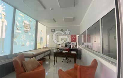 MENEMEN MERKEZDE KİRALIK İKİ CEPHELİ GENİŞ DÜKKAN