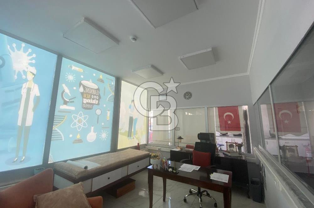 MENEMEN MERKEZDE KİRALIK İKİ CEPHELİ GENİŞ DÜKKAN