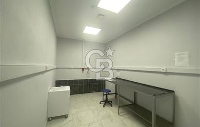 MENEMEN MERKEZDE KİRALIK İKİ CEPHELİ GENİŞ DÜKKAN