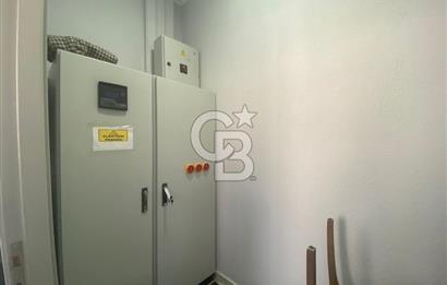 MENEMEN MERKEZDE KİRALIK İKİ CEPHELİ GENİŞ DÜKKAN