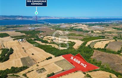 ÇANAKKALE KOCAVELİ'DE KÖPRÜ VE DENİZ MANZARALI SATILIK TARLA