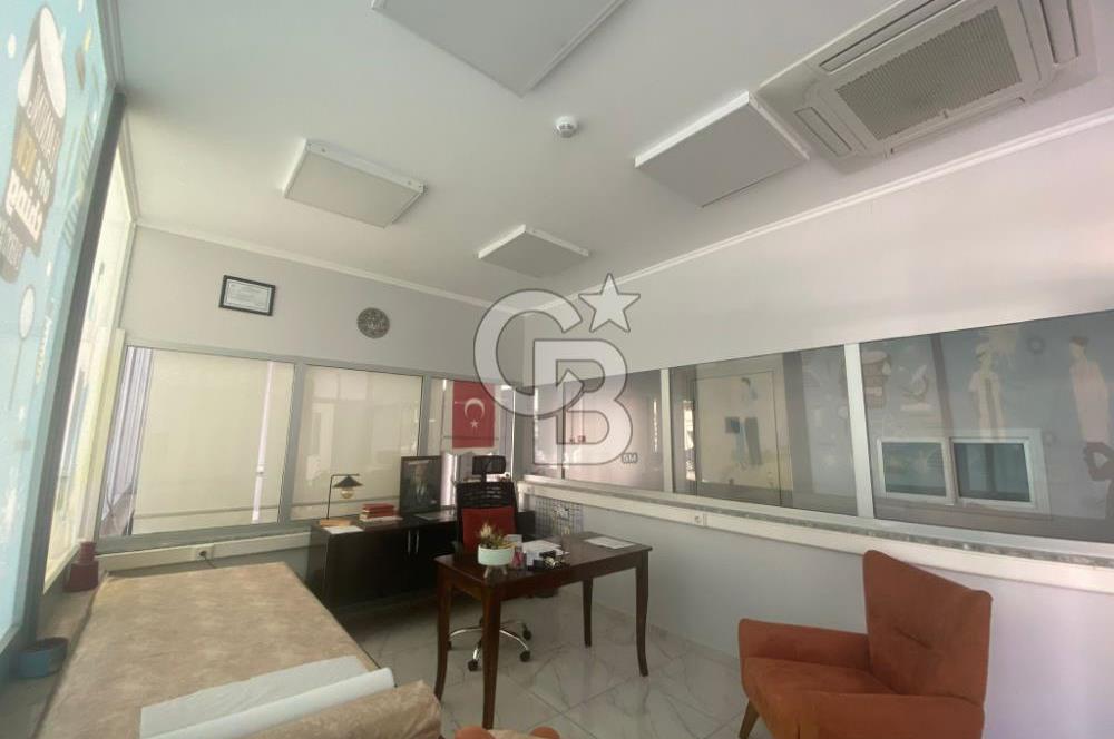 Menemen'de Satılık 430 m2 Cadde Üzeri Köşe Dükkan