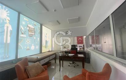 Menemen'de Satılık 430 m2 Cadde Üzeri Köşe Dükkan