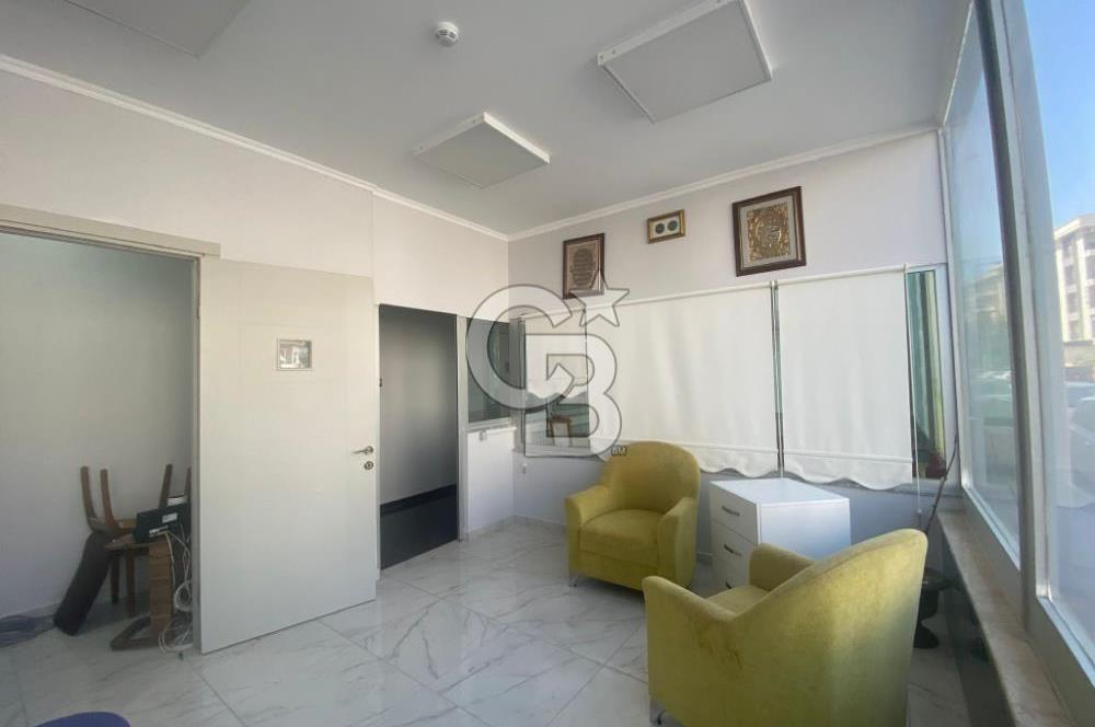 Menemen'de Satılık 430 m2 Cadde Üzeri Köşe Dükkan