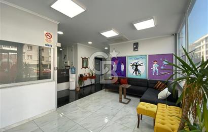 Menemen'de Satılık 430 m2 Cadde Üzeri Köşe Dükkan