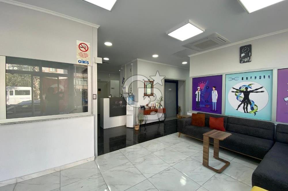 Menemen'de Satılık 430 m2 Cadde Üzeri Köşe Dükkan